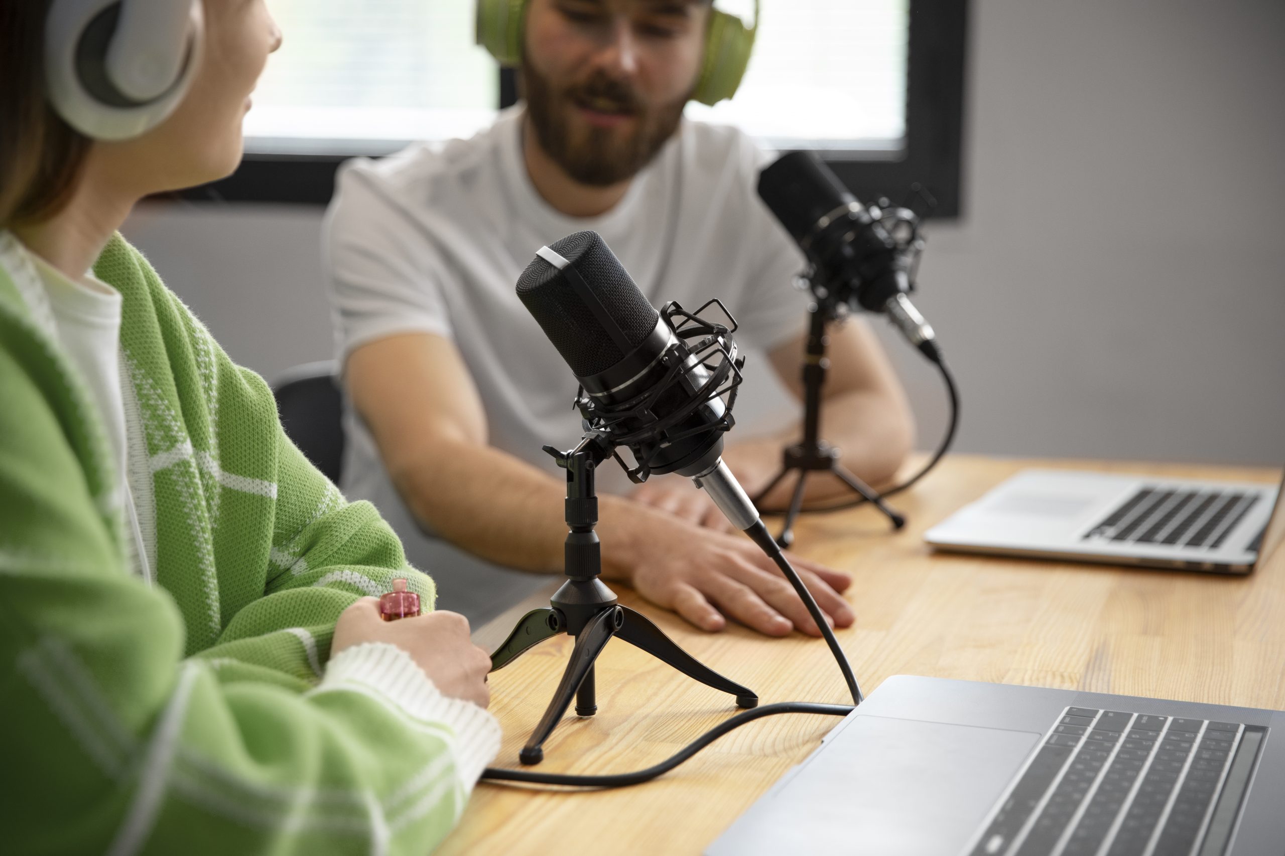 PODCAST INTEGRADO EN LA EDUCACIÓN : DESARROLLO INTEGRAL A TRAVÉS DE LA CREATIVIDAD Y EL APRENDIZAJE EXPERIENCIAL